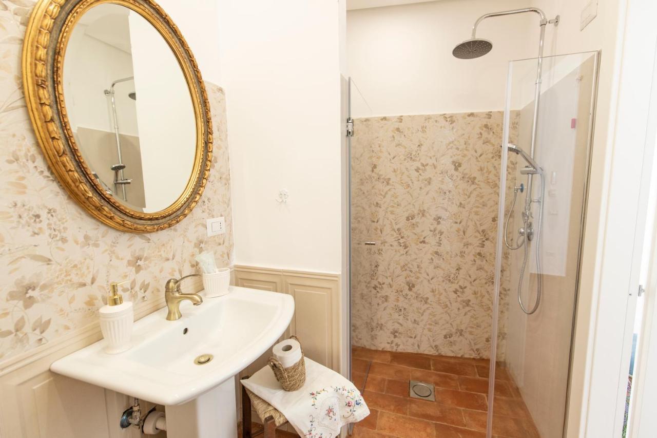 B&B Dimora Mazzarino Napoli Bagian luar foto