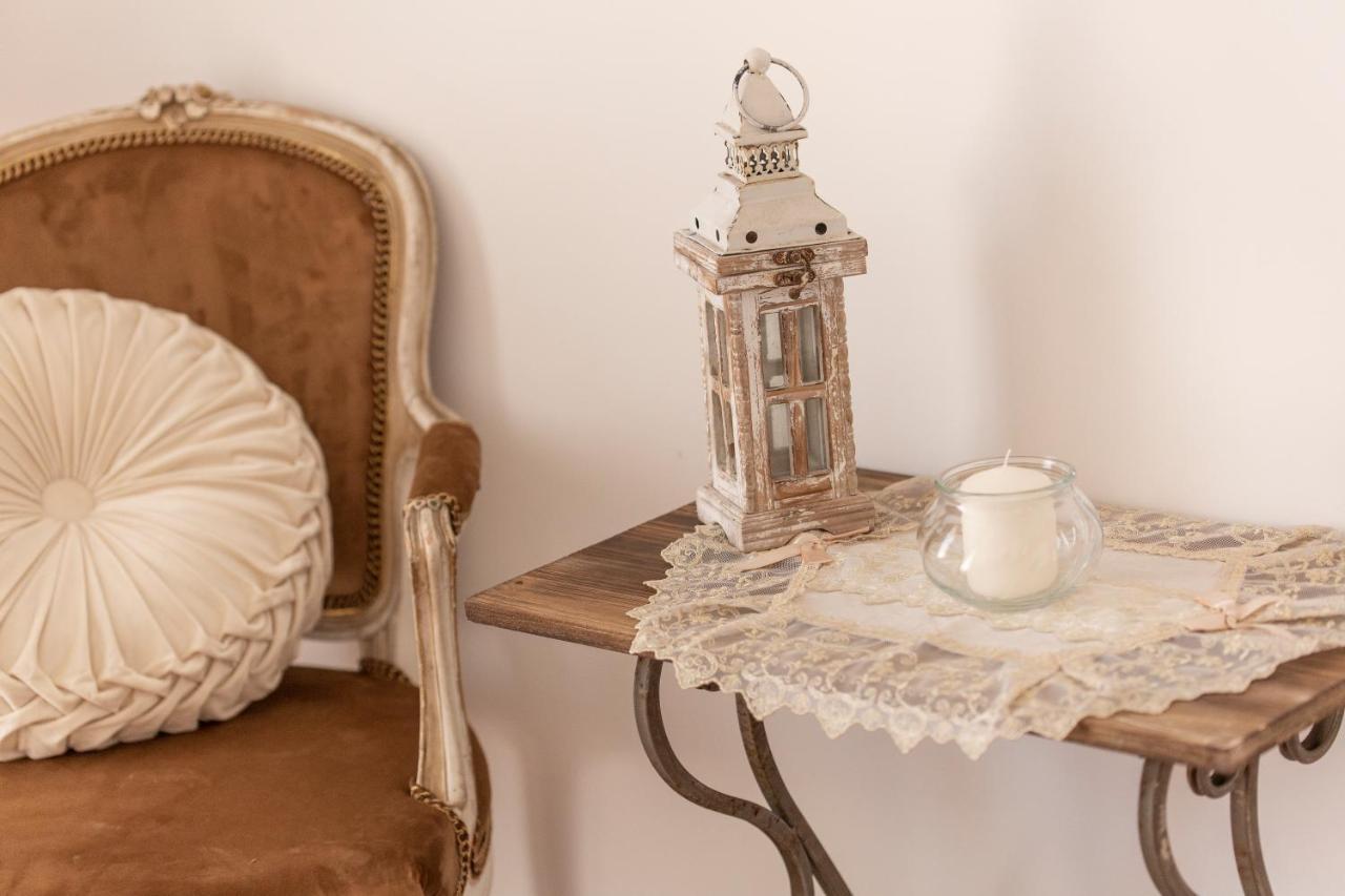 B&B Dimora Mazzarino Napoli Bagian luar foto