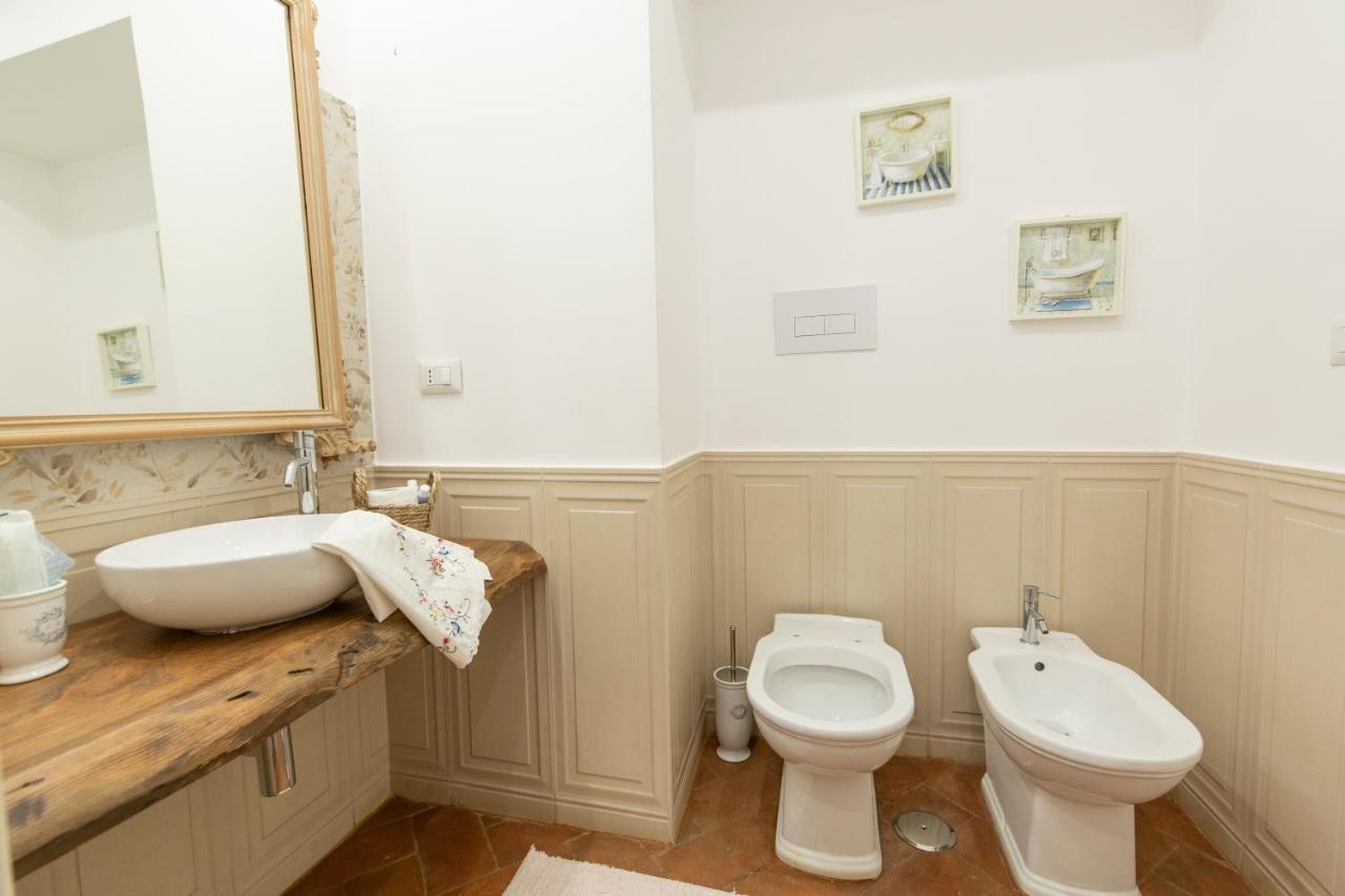 B&B Dimora Mazzarino Napoli Bagian luar foto