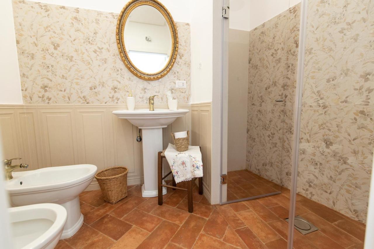 B&B Dimora Mazzarino Napoli Bagian luar foto