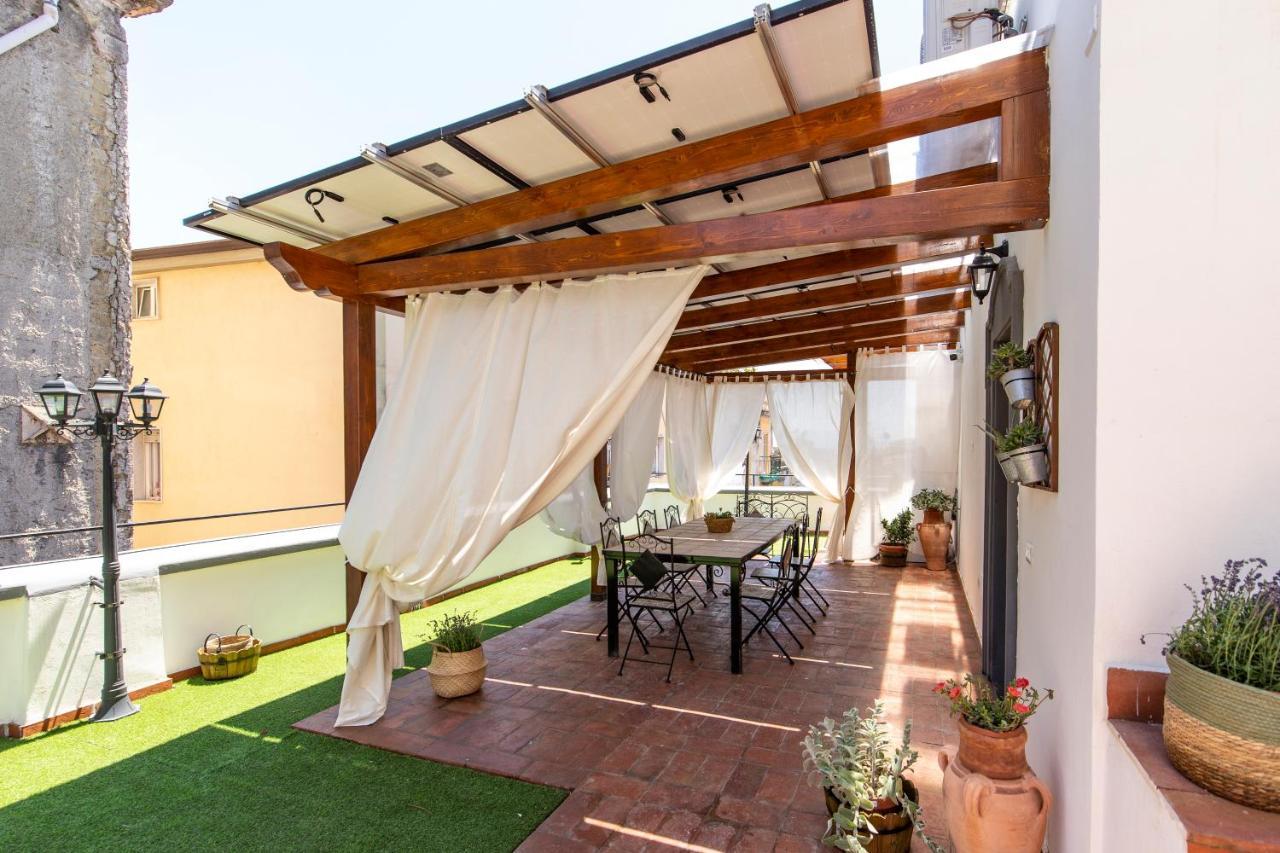 B&B Dimora Mazzarino Napoli Bagian luar foto