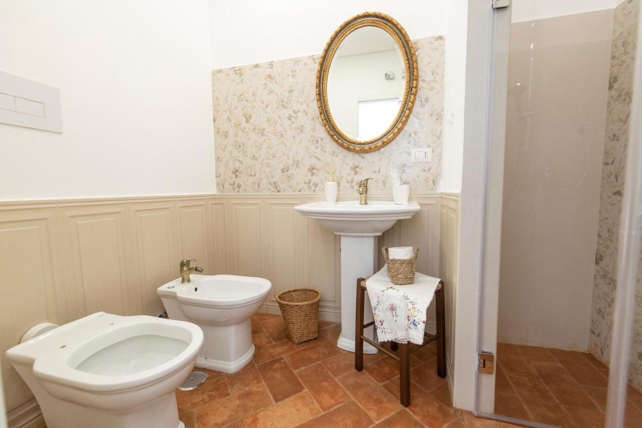 B&B Dimora Mazzarino Napoli Bagian luar foto