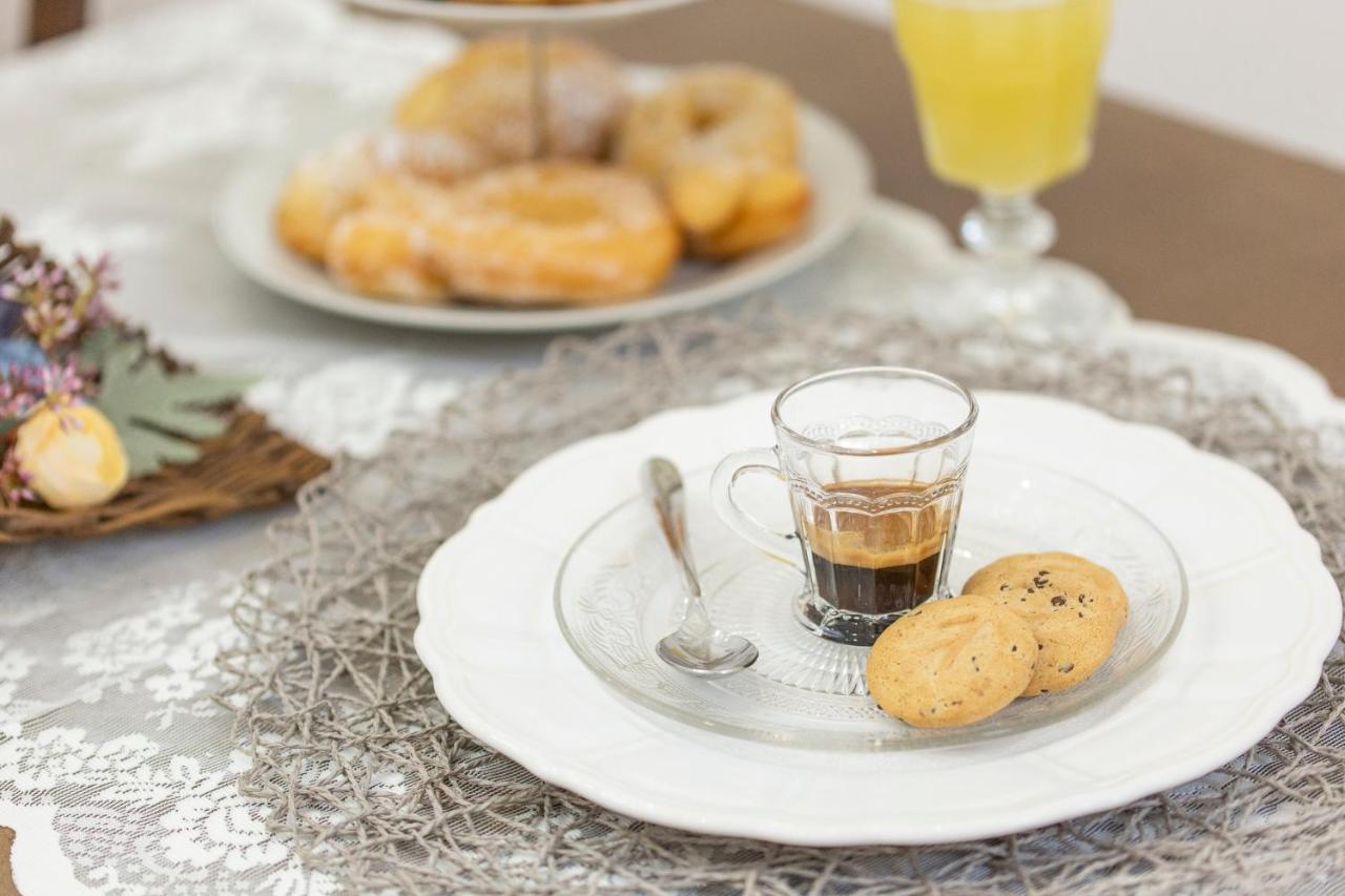 B&B Dimora Mazzarino Napoli Bagian luar foto