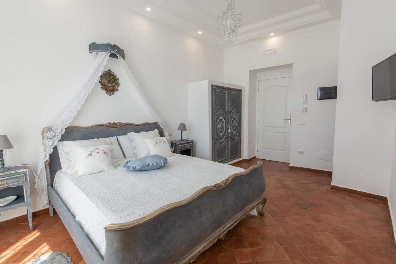 B&B Dimora Mazzarino Napoli Bagian luar foto