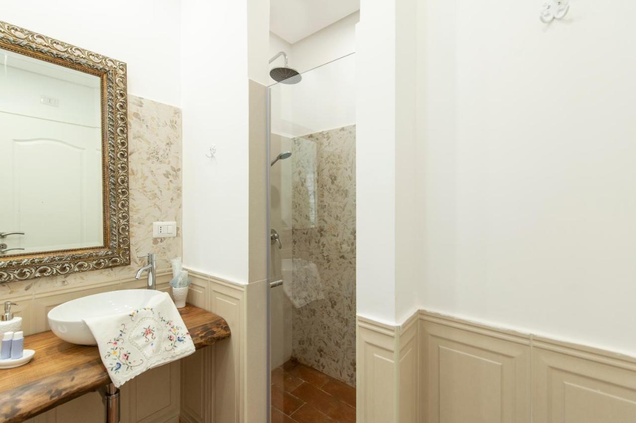 B&B Dimora Mazzarino Napoli Bagian luar foto