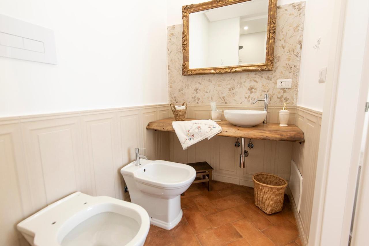 B&B Dimora Mazzarino Napoli Bagian luar foto